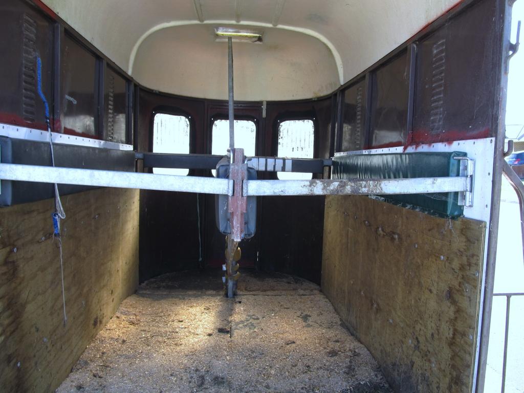 Thoroughbred Horse Float for sale Thoroughbred Classifieds RaceCafe